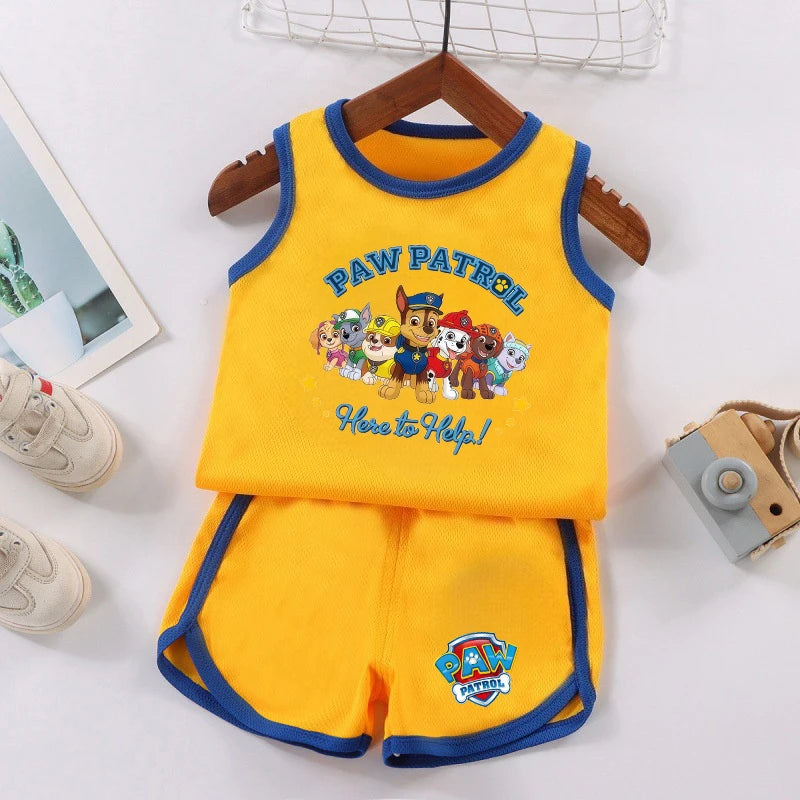 Ensemble football Pat' Patrouille, débardeur et short jaunes, les chiots sous « Paw Patrol Here to Help »