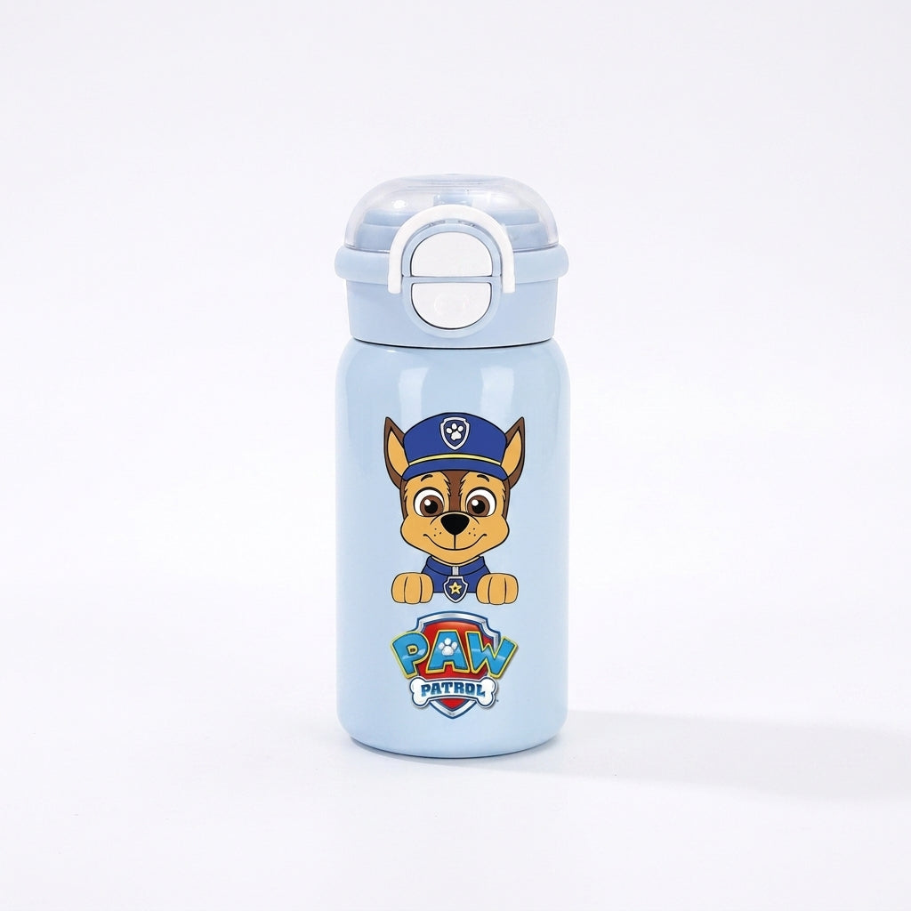 Gourde Pat Patrouille en plastique bleu clair, poignée, décor de Chase et logo.