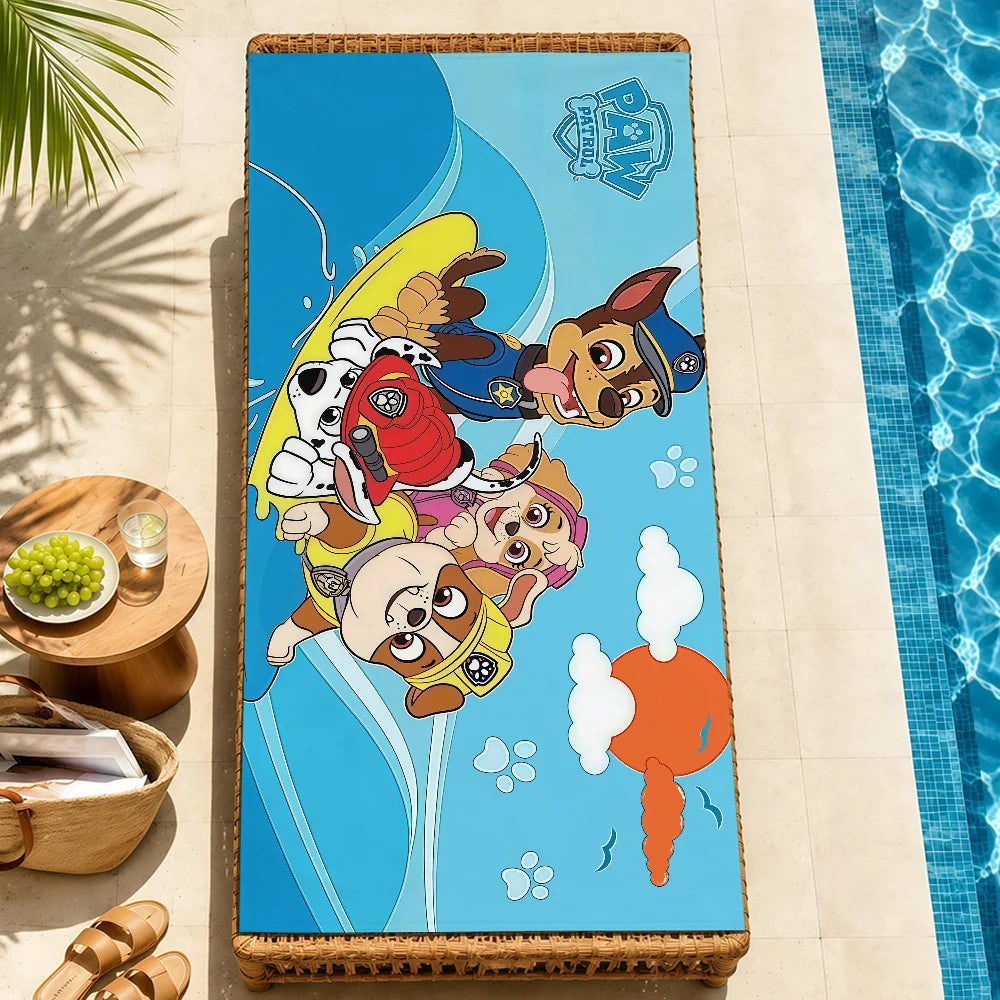 Serviette de plage rectangulaire bleue Pat Patrouille avec chiots et empreintes