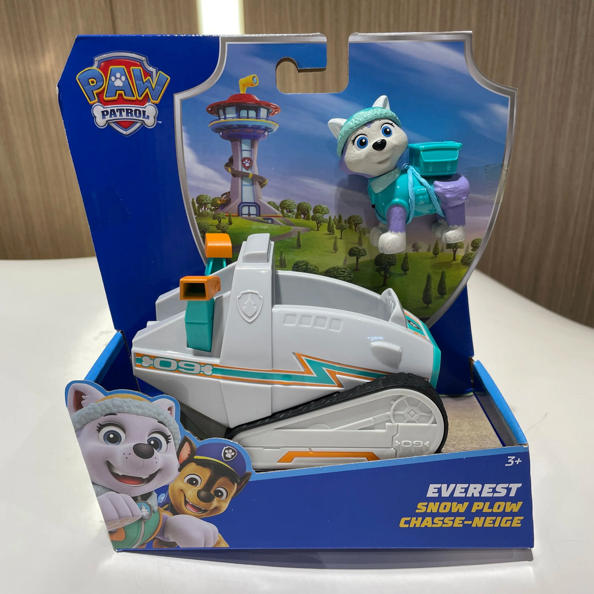 Boîte Pat' Patrouille Everest Snow Plow : chasse-neige et figurine, vue de face