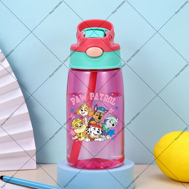 Gourde Pat' Patrouille 480 ml à paille, flacon rose, l'équipe sous le logo