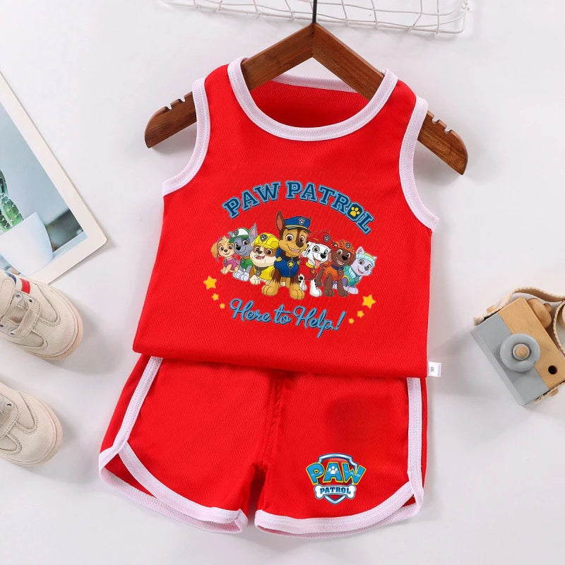 Ensemble football Pat' Patrouille, débardeur et short rouges, les chiots sous « Paw Patrol Here to Help »