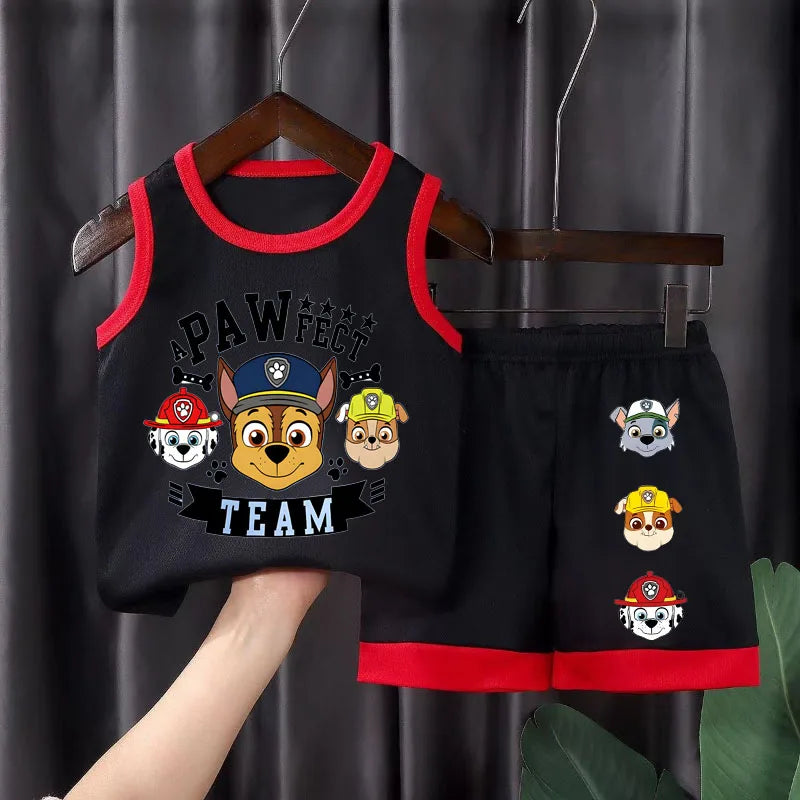 Ensemble sport Pat' Patrouille en maille, débardeur et short noirs à liseré rouge, Chase, Marcus et Ruben « Pawfect Team »
