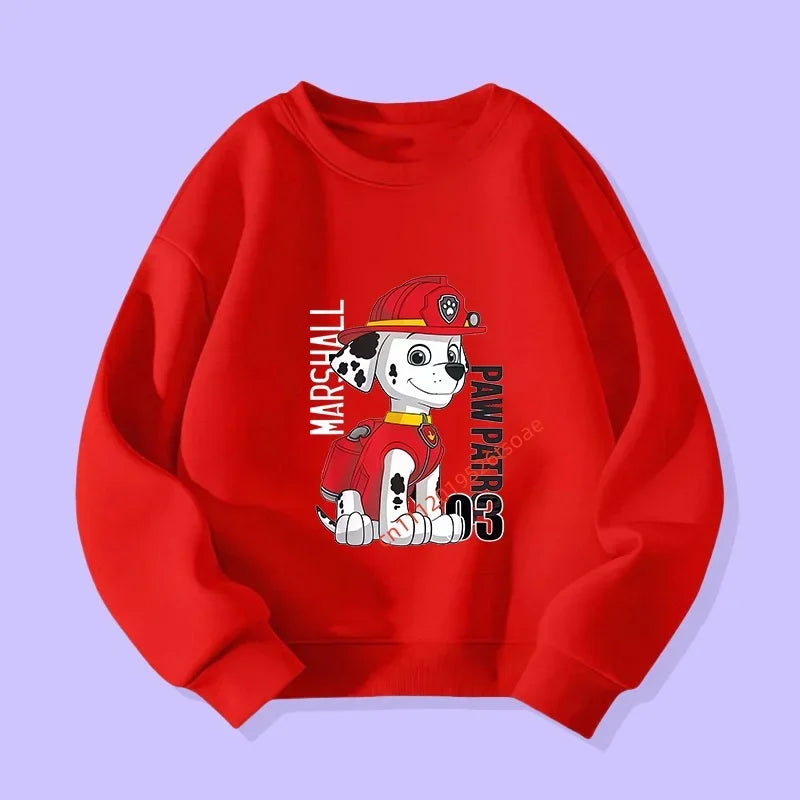 Pull rouge manches longues enfant, motif Marshall pompier sur le devant.
