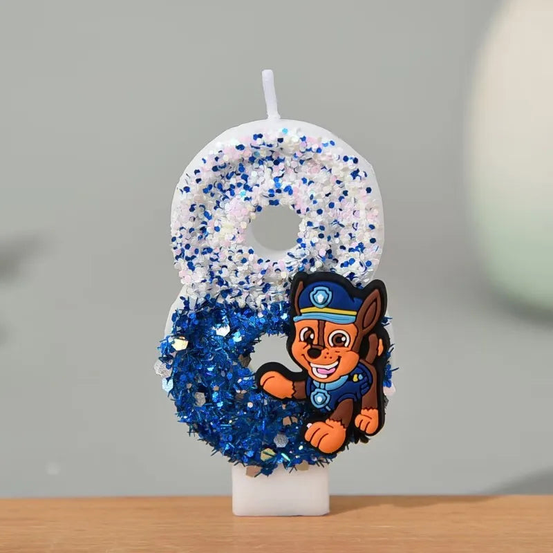 Bougie anniversaire en forme de 8, pailletée bleu et blanche, personnage Chase
