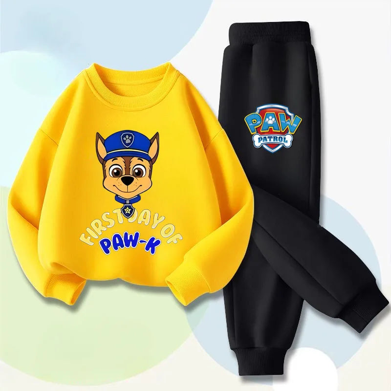 Ensemble sweat enfant jaune avec motif chiot et pantalon noir assorti