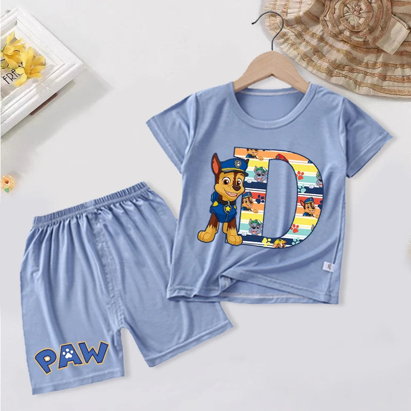 Pyjama enfant Pat' Patrouille bleu clair motif Chase, lettre à choisir, gros plan sur l'imprimé