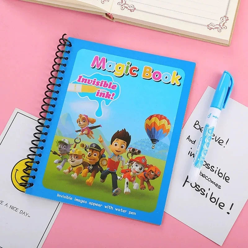 Livre magique Pat' Patrouille à spirale avec son feutre à eau, Ryder et les chiots en couverture