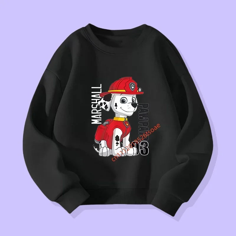 Pull noir manches longues enfant, motif Marshall pompier sur le devant.