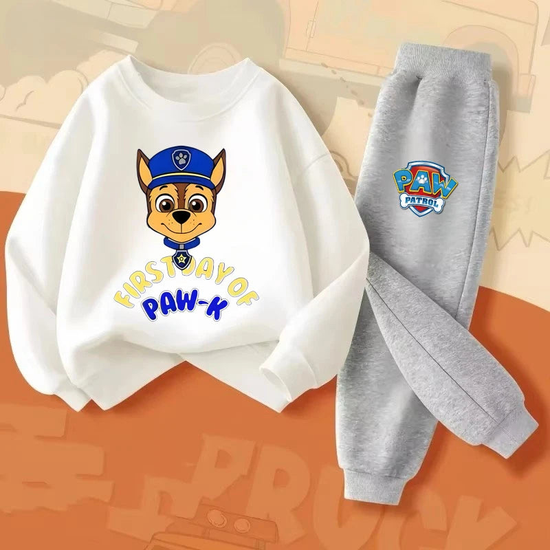 Ensemble sweat enfant blanc avec motif chiot et pantalon gris assorti