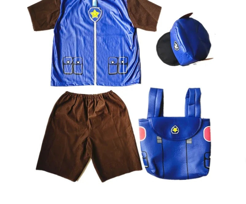 Ensemble déguisement policier : veste bleue zippée, short marron, chapeau et sac