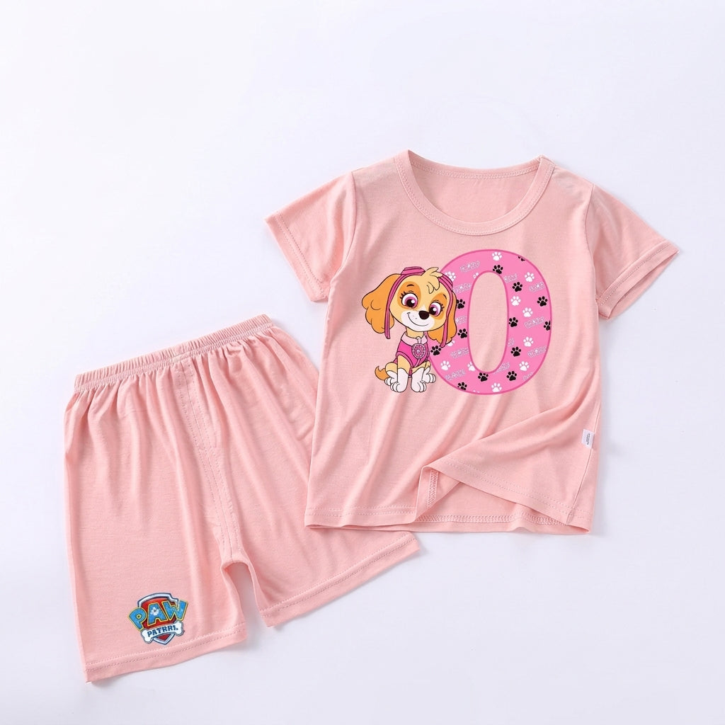 Pyjama enfant Pat' Patrouille violet motif Stella, lettre à choisir, porté par un enfant