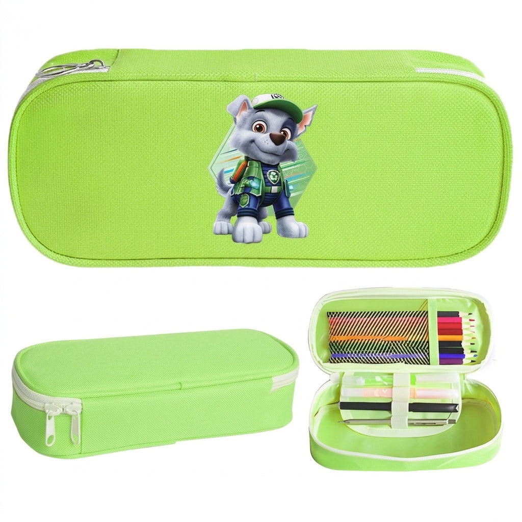 Trousse à crayons verte zippée avec motif Rocky, intérieur à compartiments et élastiques.